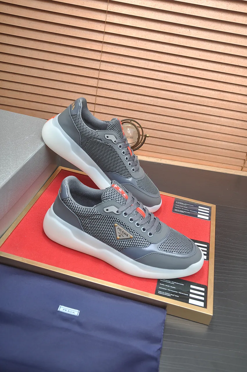 Men's shoes 💰620💶 [PRADA] Top original, new season, high quality original goods, top high mercerized cowhide combined with original breathable fabric + imported glue, imported stretch fabric inside with original cowhide feet, original thick outsole! Quality guaranteed! Code 38-45 (45 customized)
